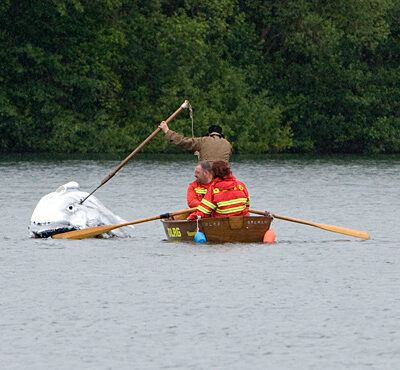 1. Bremer Badewannenregatta am Mahndorfer See – Foto 2