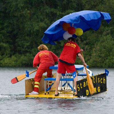 1. Bremer Badewannenregatta am Mahndorfer See – Foto 4