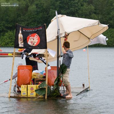 1. Bremer Badewannenregatta am Mahndorfer See – Foto 8