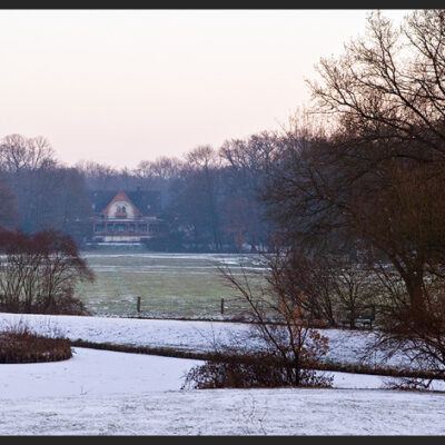 Bürgerpark Bremen im Winter bei Sonnenaufgang – Foto 1