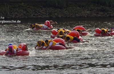 11. Haake-Beck BadeinselRegatta 2010 – Wettpaddeln auf der Weser – Foto 10
