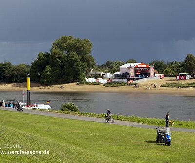 12. Haake-Beck Badeinselregatta 2011 – Baden ist was für zu Hause – Foto 3