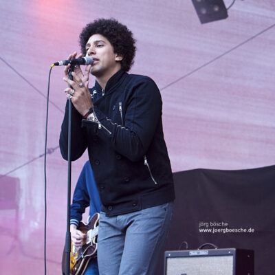 Andreas Bourani (Open-Air-Konzert) bei der Haake-Beck BadeinselRegatta 2011 in Bremen – Foto 9
