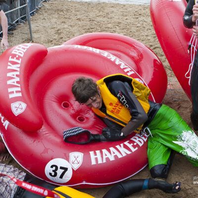 12. Haake-Beck Badeinselregatta 2011 – Ziel und Siegerehrung – Foto 5