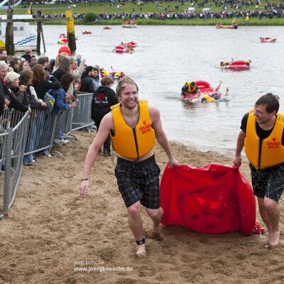 12. Haake-Beck Badeinselregatta 2011 – Ziel und Siegerehrung – Foto 8