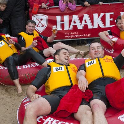12. Haake-Beck Badeinselregatta 2011 – Ziel und Siegerehrung – Foto 9