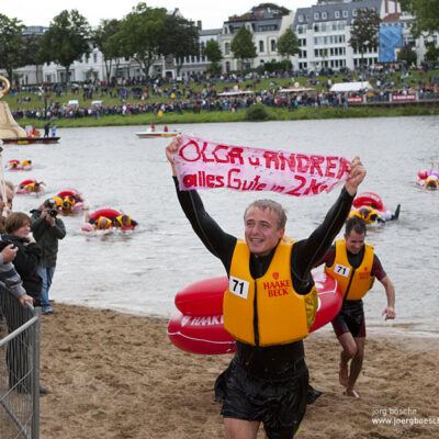 12. Haake-Beck Badeinselregatta 2011 – Ziel und Siegerehrung – Foto 19