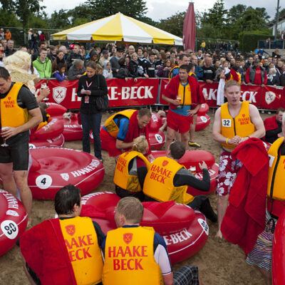 12. Haake-Beck Badeinselregatta 2011 – Ziel und Siegerehrung – Foto 23