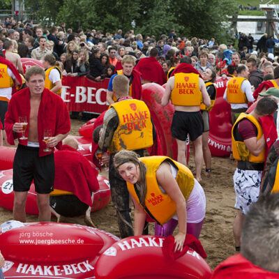 12. Haake-Beck Badeinselregatta 2011 – Ziel und Siegerehrung – Foto 24