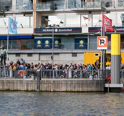13. Haake Beck BadeinselRegatta 2012 –  Pack die Badeinsel ein! (Badeinsellauf, Rennen, Zieleinlauf und Siegerehrung) – Foto 24