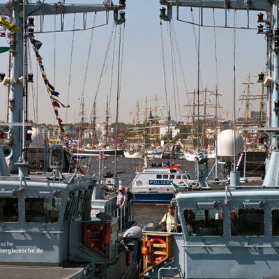 822. Hafengeburtstag Hamburg mit Schlepper-Parade – Foto 4