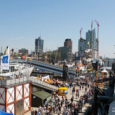 822. Hafengeburtstag Hamburg mit Schlepper-Parade – Foto 7