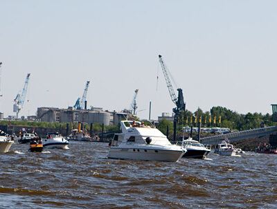 822. Hafengeburtstag Hamburg mit Schlepper-Parade – Foto 11