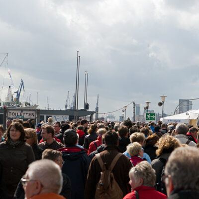 823. Hafengeburtstag Hamburg (Landungsbrücken, Schlepperballett) – 12.05.2012 – Foto 14