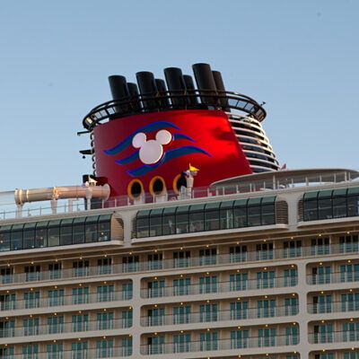 Disney Fantasy Kreuzfahrtschiff (Reederei – Disney Cruise Line) in Papenburg (15.01.2012) – Foto 4
