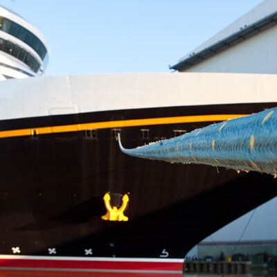 Disney Fantasy Kreuzfahrtschiff (Reederei – Disney Cruise Line) in Papenburg (15.01.2012) – Foto 8
