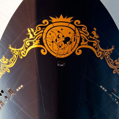 Disney Fantasy Kreuzfahrtschiff (Reederei – Disney Cruise Line) in Papenburg (15.01.2012) – Foto 11