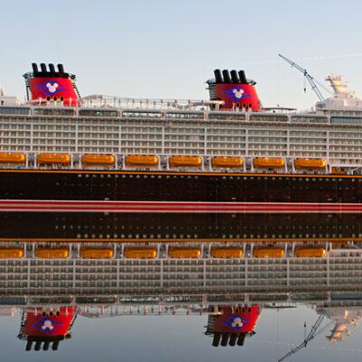 Disney Fantasy Kreuzfahrtschiff (Reederei – Disney Cruise Line) in Papenburg (15.01.2012) – Foto 19