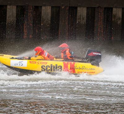 Thundercat Racing Speedboot/Powerboat an der Waterfront in Bremen (2012-06-09) – Foto 9