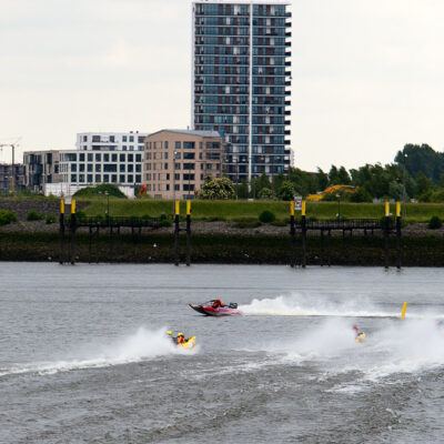 Thundercat Racing Speedboot/Powerboat an der Waterfront in Bremen (2012-06-09) – Foto 13