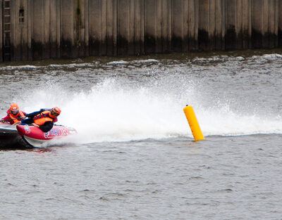 Thundercat Racing Speedboot/Powerboat an der Waterfront in Bremen (2012-06-09) – Foto 14