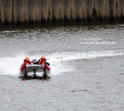 Thundercat Racing Speedboot/Powerboat an der Waterfront in Bremen (2012-06-09) – Foto 15