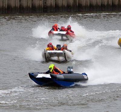 Thundercat Racing Speedboot/Powerboat an der Waterfront in Bremen (2012-06-09) – Foto 17
