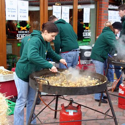 Weihnachtsmarkt Fischerhude 17.Dezember 2006 – Foto 1