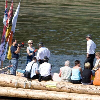 Weserarche – 100 Tonnen Holz Floß über Bremen Weser – Foto 18
