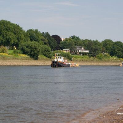 Weserarche – 100 Tonnen Holz Floß über Bremen Weser – Foto 22
