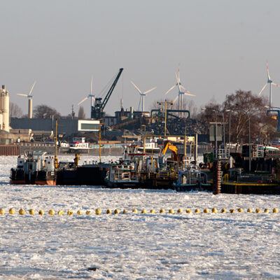 Eislaufen in Bremen auf dem Werdersee & Oberweser mit Eisschollen am Weserwehr (10.02.2012) – Foto 13