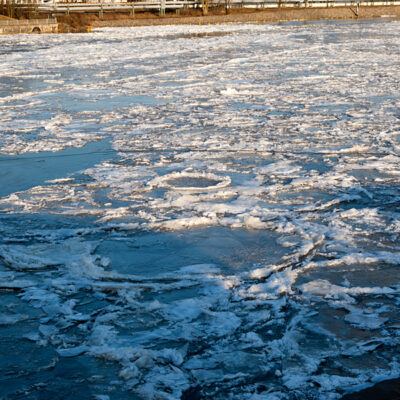 Eislaufen in Bremen auf dem Werdersee & Oberweser mit Eisschollen am Weserwehr (10.02.2012) – Foto 22