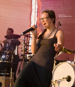 Stefanie Heinzmann Open-Air-Konzert bei der BadeinselRegatta 2010 in Bremen